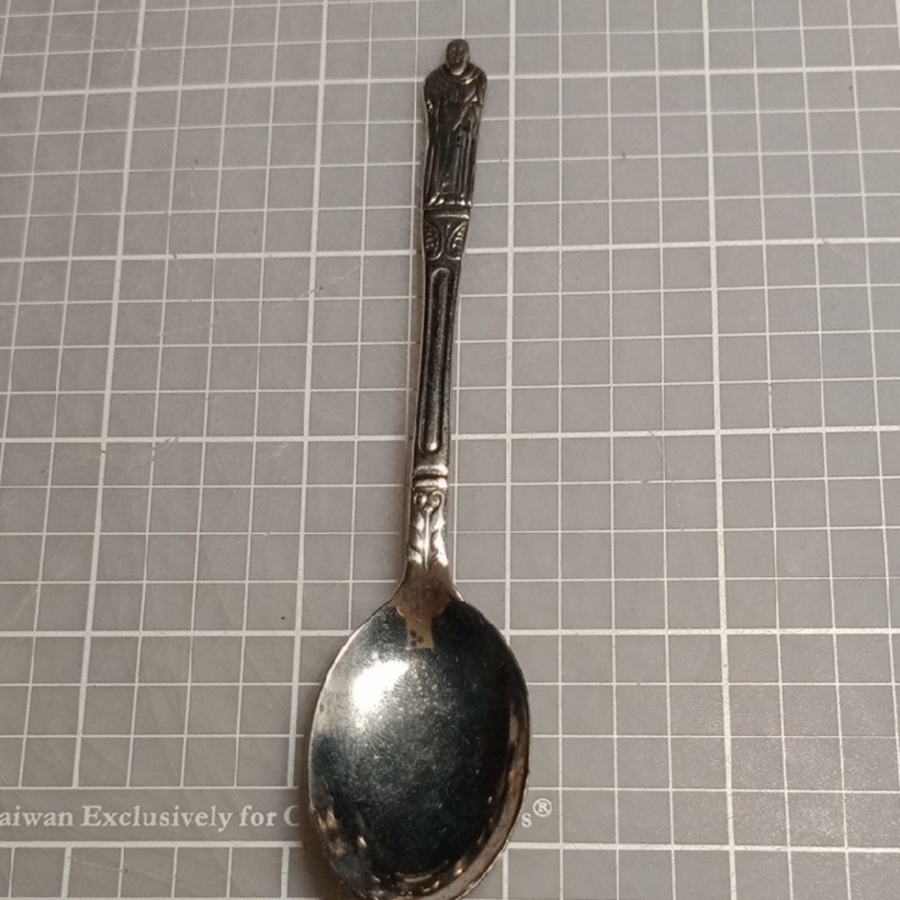 Vintage Excellent Condition 🌟 Silver Plated Decorative Spoon Made England